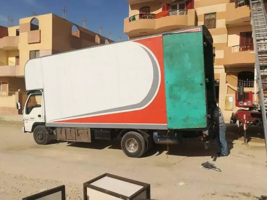 سيارات نقل عفش مجهزة